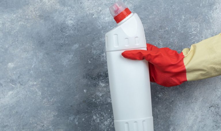 Best Pressure Washing Detergents for Driveways and Siding